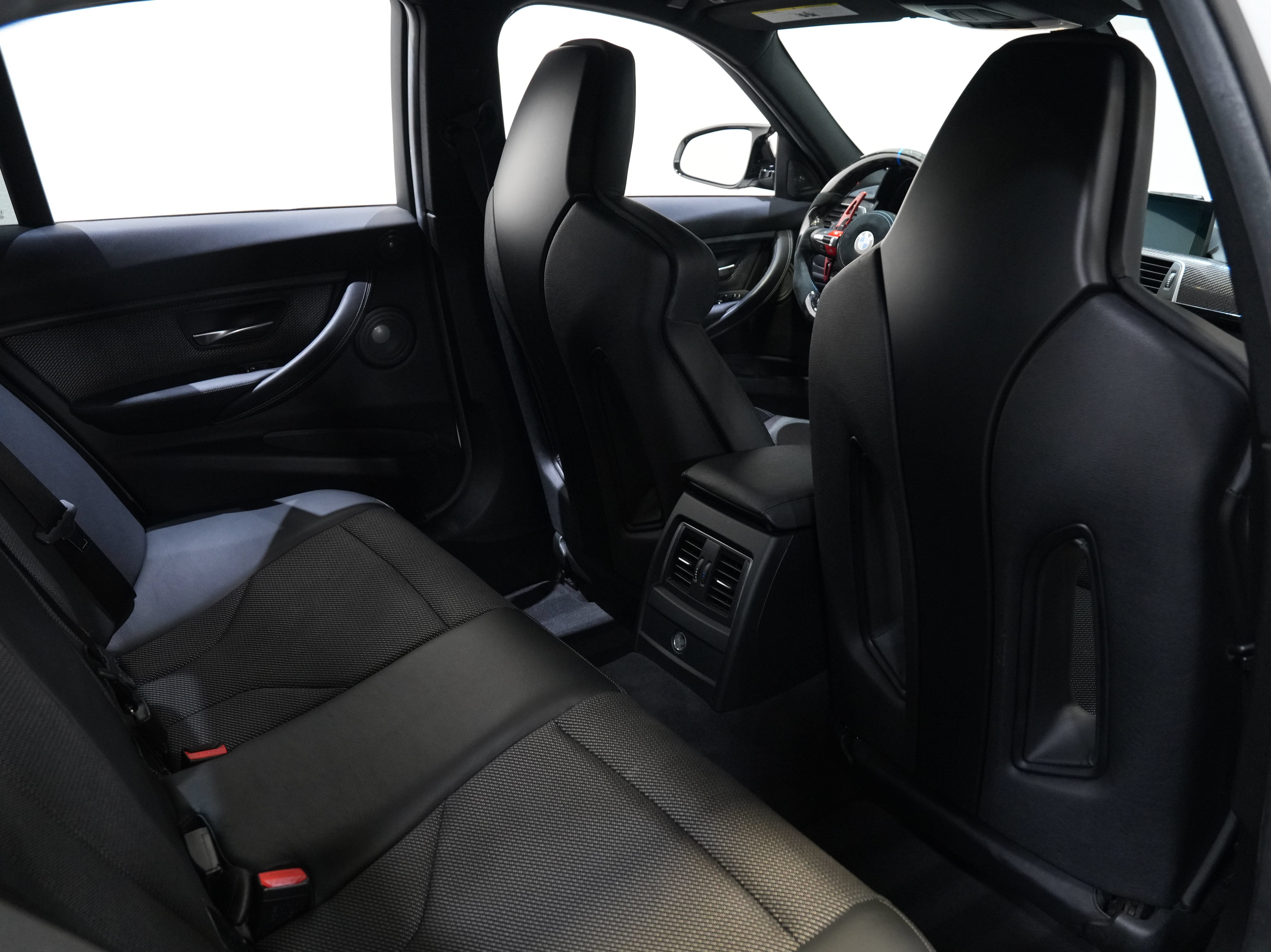 Used 2017 BMW M3 RWD image 39