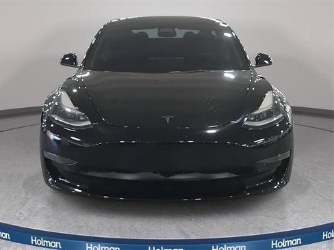 Used 2023 Tesla Model 3 Standard Range image 3