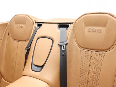 Used 2020 Aston Martin DB11 Volante RWD image 48