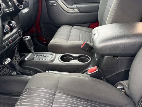Used 2012 Jeep Wrangler Sport AWD/4WD image 17