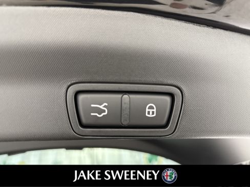 New 2026 Alfa Romeo Stelvio Sprint image 30