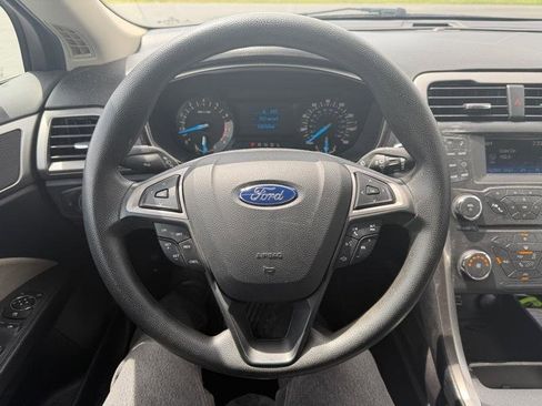 Used 2017 Ford Fusion S FWD image 2