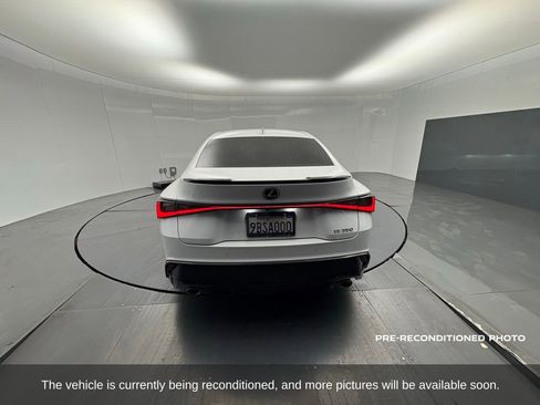 Used 2022 Lexus IS 350 F Sport image 4