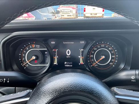Used 2026 Jeep Gladiator Mojave AWD/4WD image 24