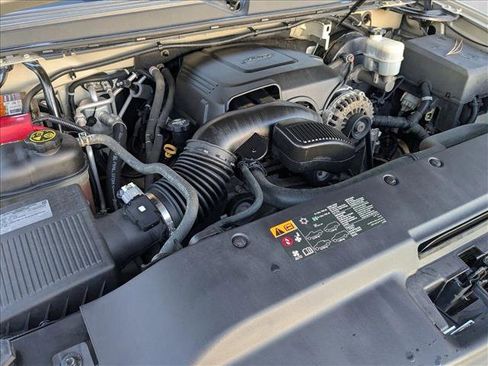 Used 2013 Cadillac Escalade Luxury image 27