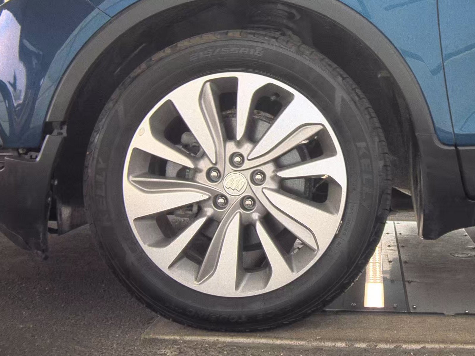 Used 2020 Buick Encore Preferred w/ Safety Package FWD image 6