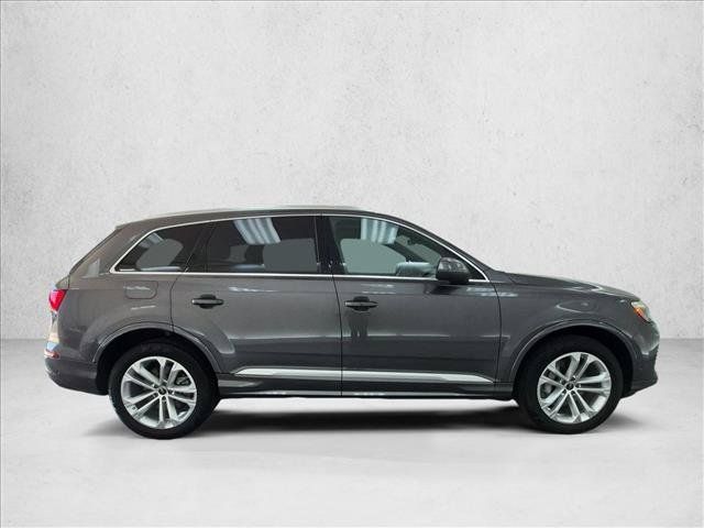 Used 2025 Audi Q7 3.0T Premium Plus AWD/4WD image 4
