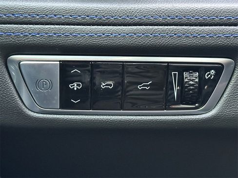 New 2026 Cadillac Escalade IQL Luxury image 34