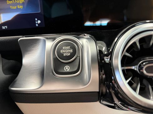 New 2026 Mercedes-Benz GLB 250 4MATIC image 30