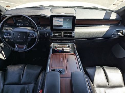 Used 2021 Lincoln Navigator Reserve AWD/4WD image 16