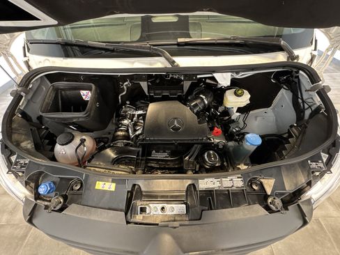 Used 2025 Mercedes-Benz Sprinter 2500 image 22