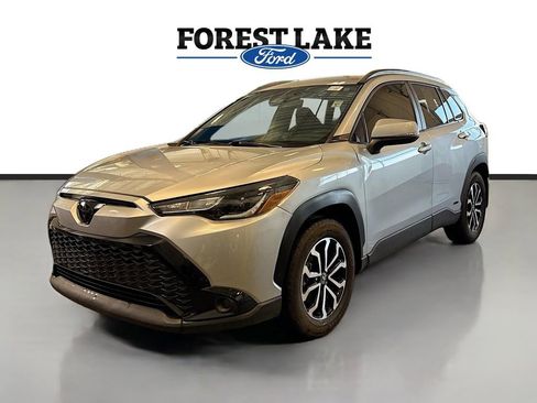 Used 2024 Toyota Corolla Cross AWD Hybrid image 3
