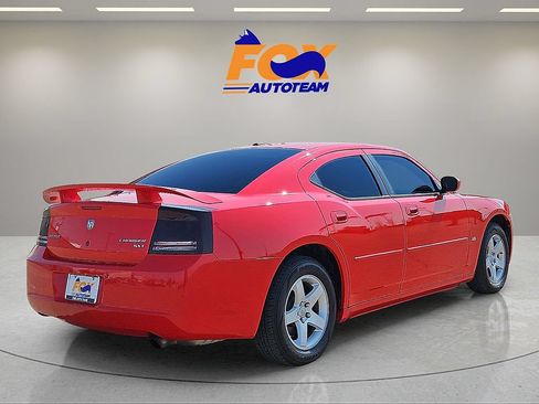 Used 2010 Dodge Charger SXT RWD image 4