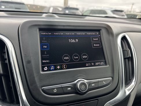 Used 2021 Chevrolet Equinox LT image 16