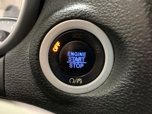 Used 2019 Dodge Journey SE w/ Premium Group image 27