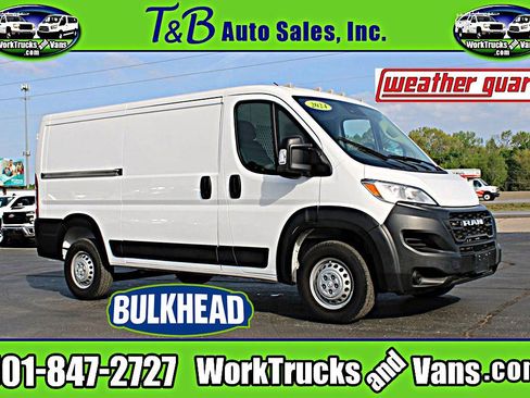 Used 2024 RAM ProMaster 2500 FWD image 1