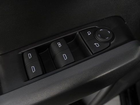 New 2026 GMC Canyon Elevation w/ Convenience Package image 14