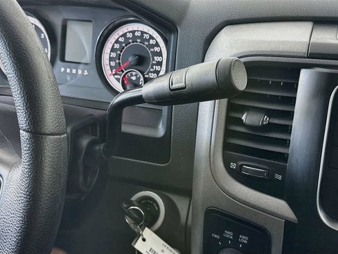 Used 2016 RAM 2500 Tradesman w/ Chrome Appearance Group AWD/4WD image 16