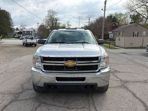 Used 2012 Chevrolet Silverado 2500 W/T w/ Snow Plow Prep Package image 2