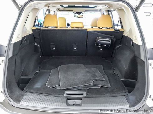 Used 2021 Nissan Rogue Platinum image 26