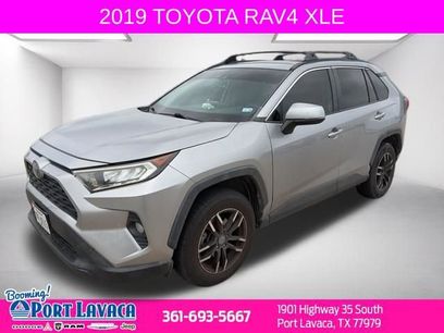 Used 2019 Toyota RAV4 XLE w/ Convenience Package