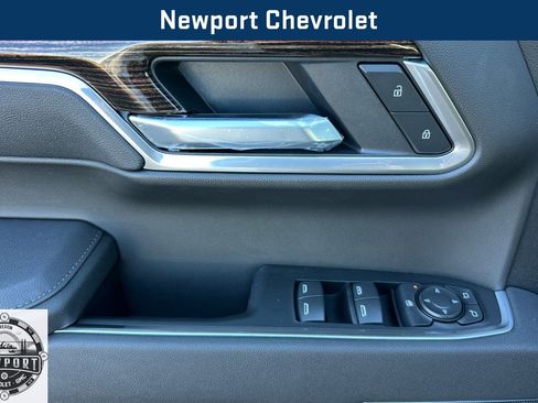 New 2026 GMC Sierra 1500 Elevation w/ LPO, Elevation Black Package image 12