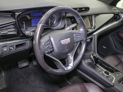 Used 2020 Cadillac XT6 Premium Luxury image 31
