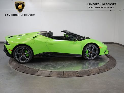 Used 2024 Lamborghini Huracan EVO image 6