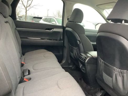 Used 2023 Hyundai Palisade SE image 26