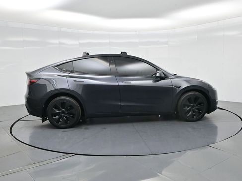Used 2025 Tesla Model Y Long Range image 5
