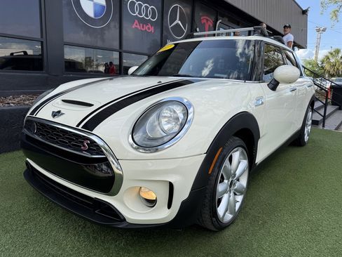 Used 2017 MINI Cooper Clubman S image 1