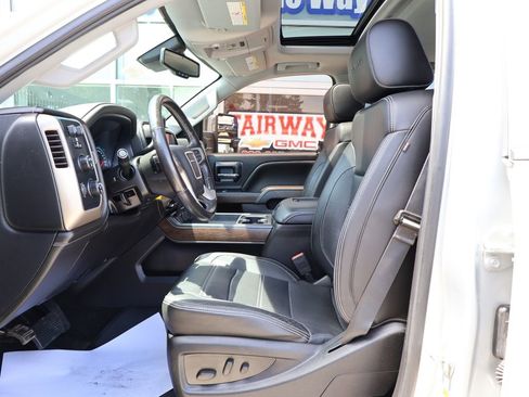 Used 2018 GMC Sierra 2500 Denali w/ Duramax Plus Package AWD/4WD image 13