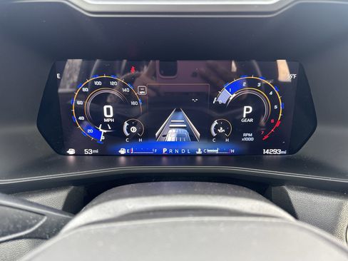 Used 2024 Chevrolet Colorado W/T image 15