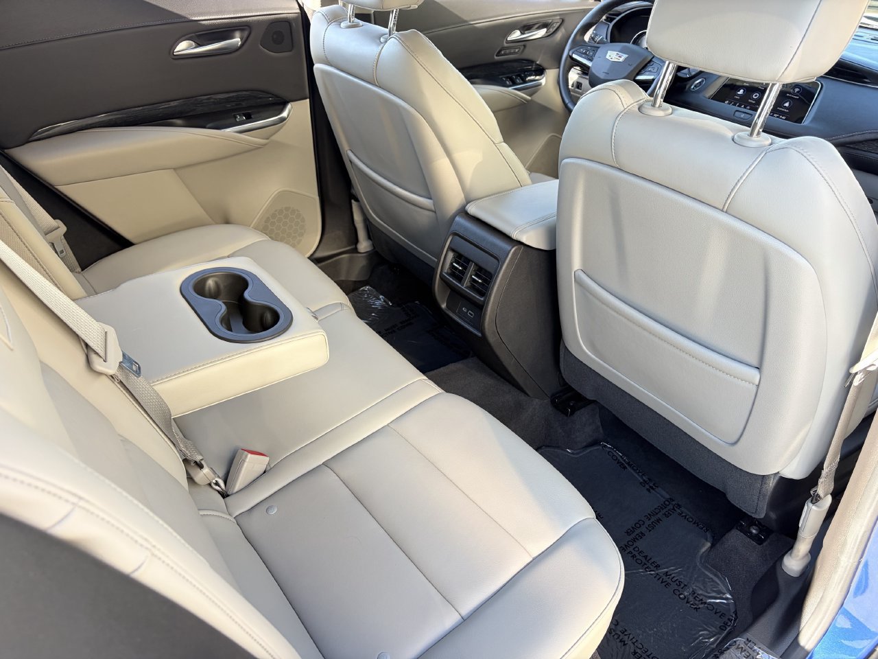Certified 2023 Cadillac XT4 Premium Luxury FWD image 15
