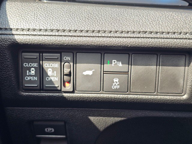 Used 2025 Honda Odyssey Elite image 39