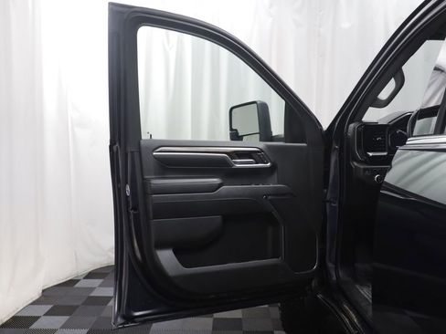 Used 2024 GMC Sierra 2500 SLE AWD/4WD image 5