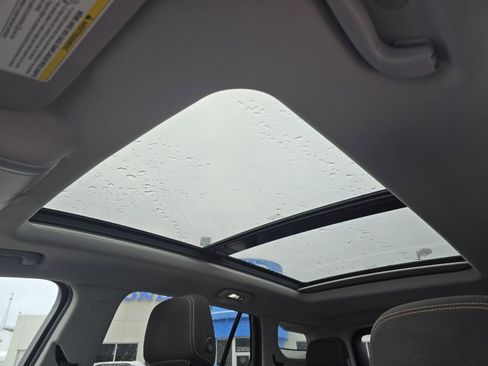 Used 2019 GMC Terrain SLE w/ Driver Convenience Package image 4