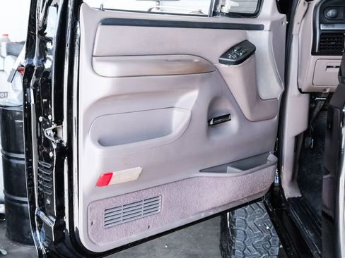 Used 1997 Ford F350 4x4 Regular Cab image 33