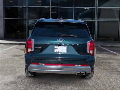 Used 2024 Hyundai Palisade Calligraphy FWD image 6