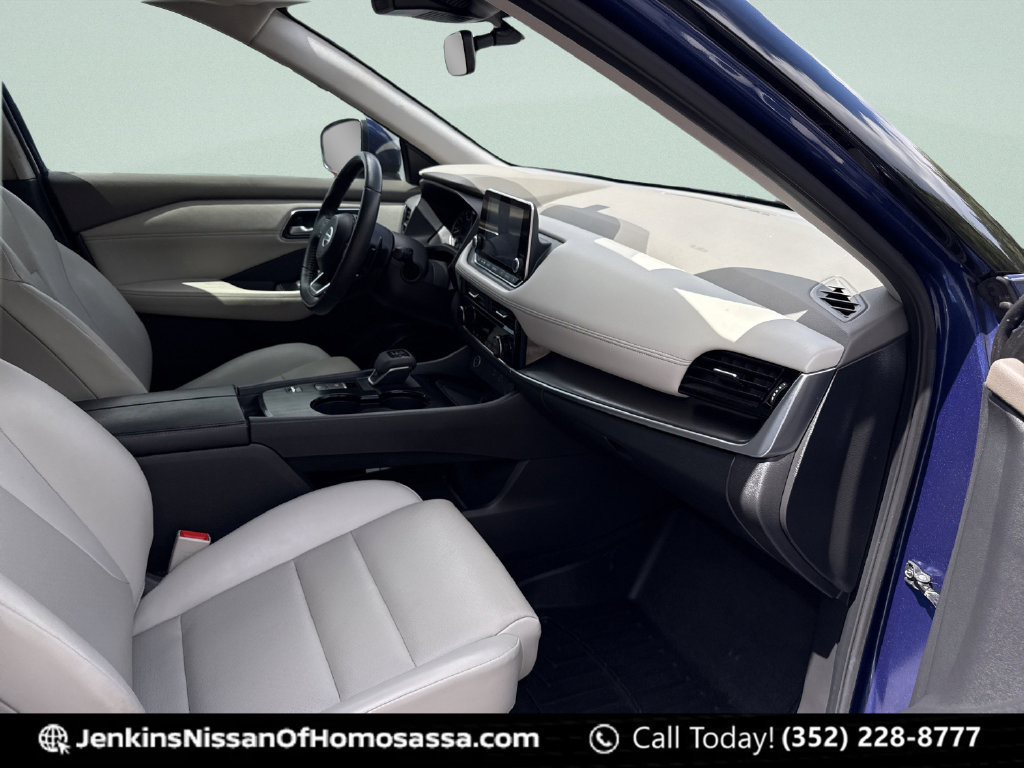 Certified 2021 Nissan Rogue SV w/ Premium Package FWD image 23