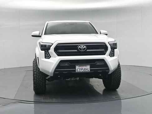 Used 2025 Toyota Tacoma SR5 AWD/4WD image 55