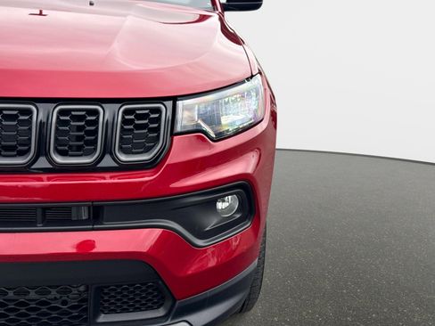 Used 2025 Jeep Compass Latitude w/ Altitude Special Edition image 10