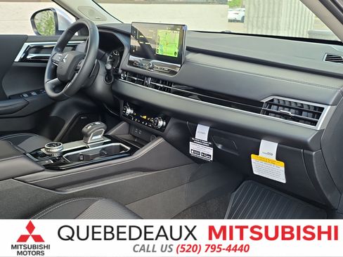 New 2026 Mitsubishi Outlander ES FWD image 30