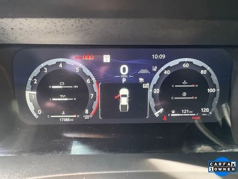 Certified 2025 Toyota Tacoma TRD Off-Road image 6