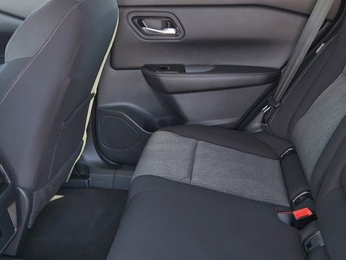 Used 2025 Nissan Rogue SV AWD/4WD image 25
