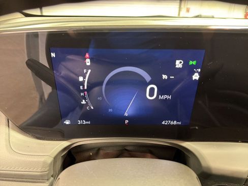 Used 2024 Buick Encore GX Sport Touring w/ Comfort Package image 18