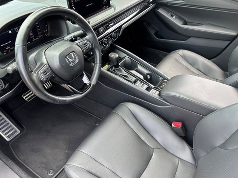 Used 2025 Honda Accord Sport image 7