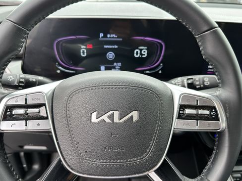 Certified 2024 Kia Telluride S FWD image 19