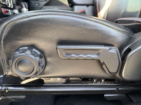 Used 2023 Jeep Gladiator Rubicon w/ Cold Weather Group image 13