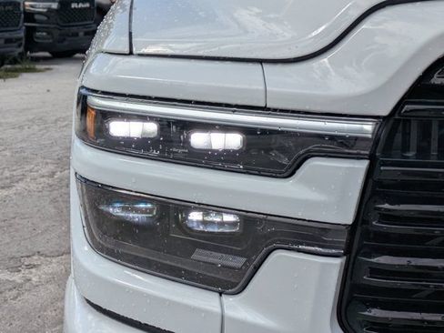 New 2026 RAM 2500 Laramie AWD/4WD image 9